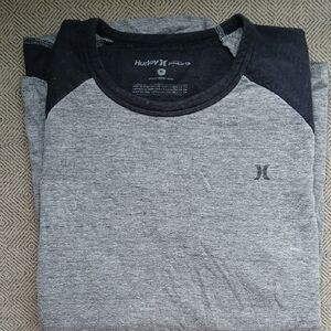 Hurley Men's Gray and Black Shirt
